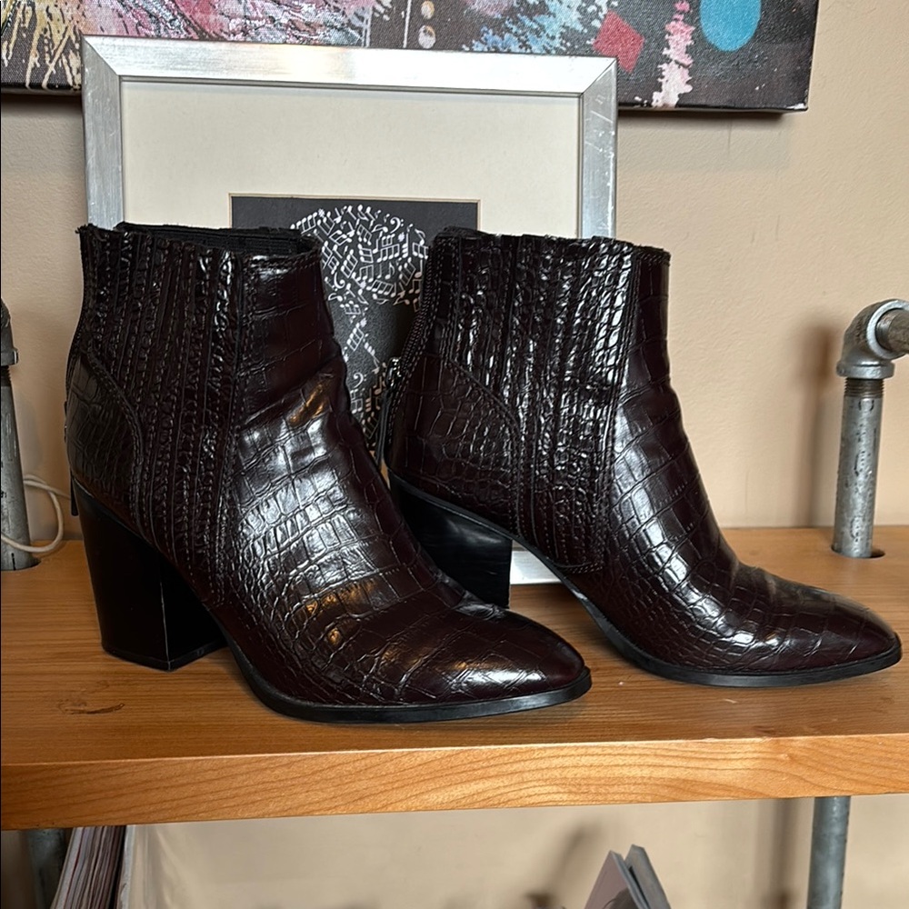 Reduced!!!   Excellent condition - Women's Crocodile-Embossed Ankle Boots